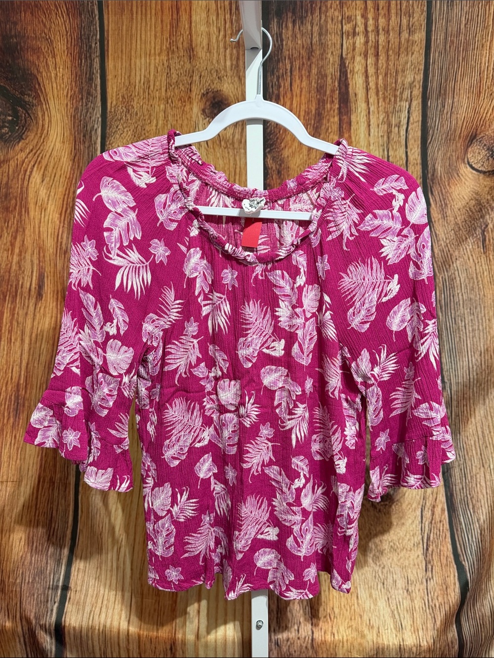 🚨(4/$10) Late August Bell Sleeve Blouse Size S